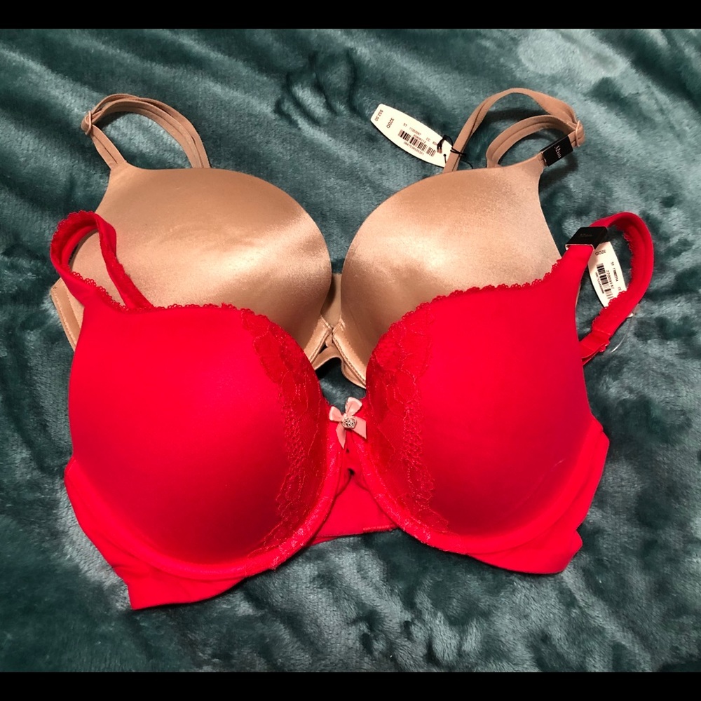 ❤️❤️ NWT VICTORIAS SECRET 32DD / 32E brand new!!!